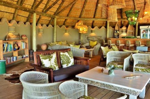 chobe bakwena lodge gemeenschappelijk ruimte.jpg