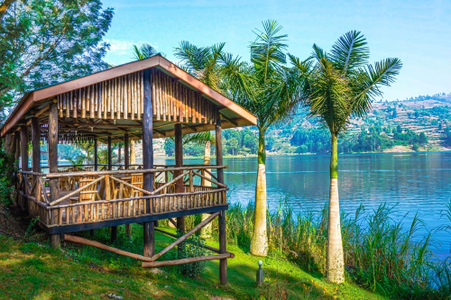 lake bunyonyi overland resort aan het meer.png