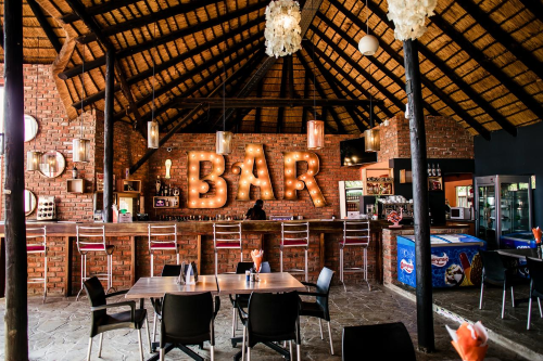 heja game lodge bar.png