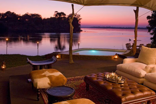 gwabi river lodge avond.png