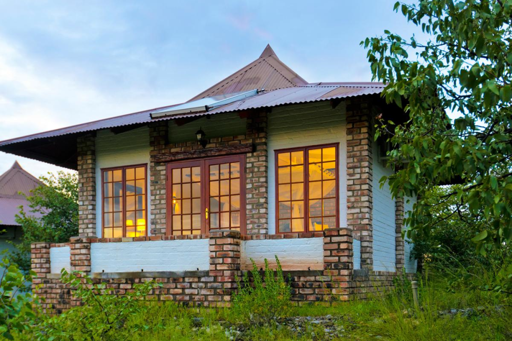 etosha safari camp chalet.png