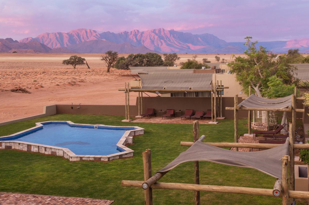 sossusvlei lodge zwembad 001.png