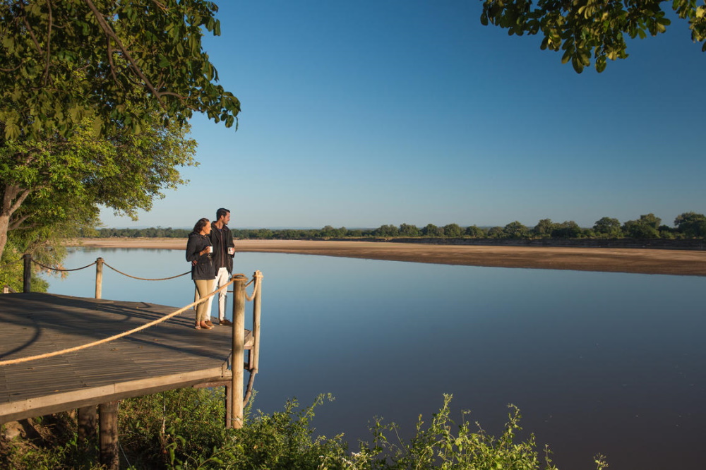 nkwali camp uitzicht rivier.jpg