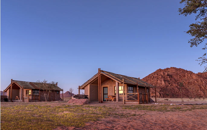 bushman's desert camp 004.jpg