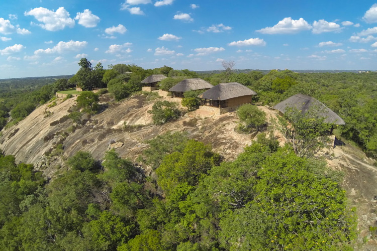 shashani matobo hills lodge buitenkant.jpg