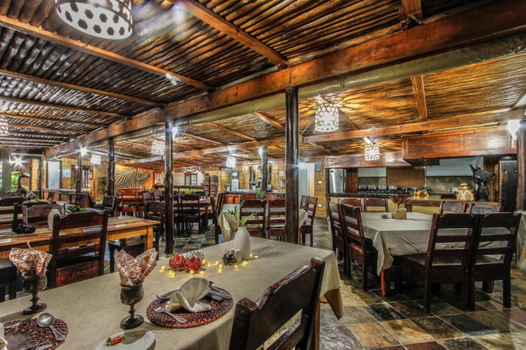 ezulwini game lodge restaurant.jpg