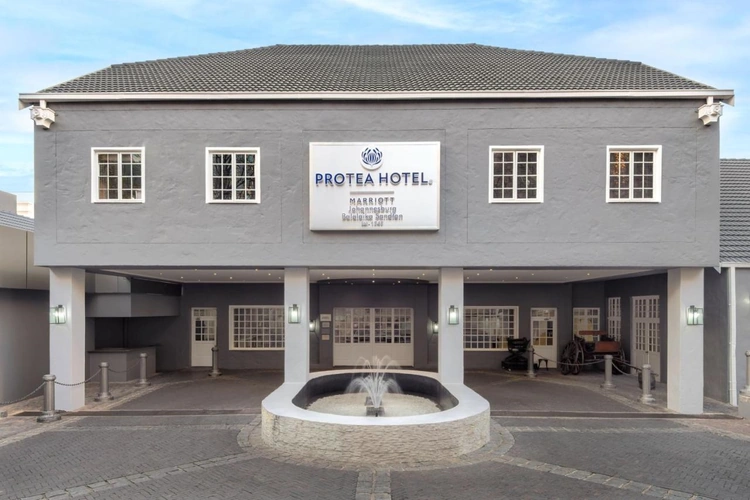 protea hotel johannesburg balalaika sandton aankomst.webp